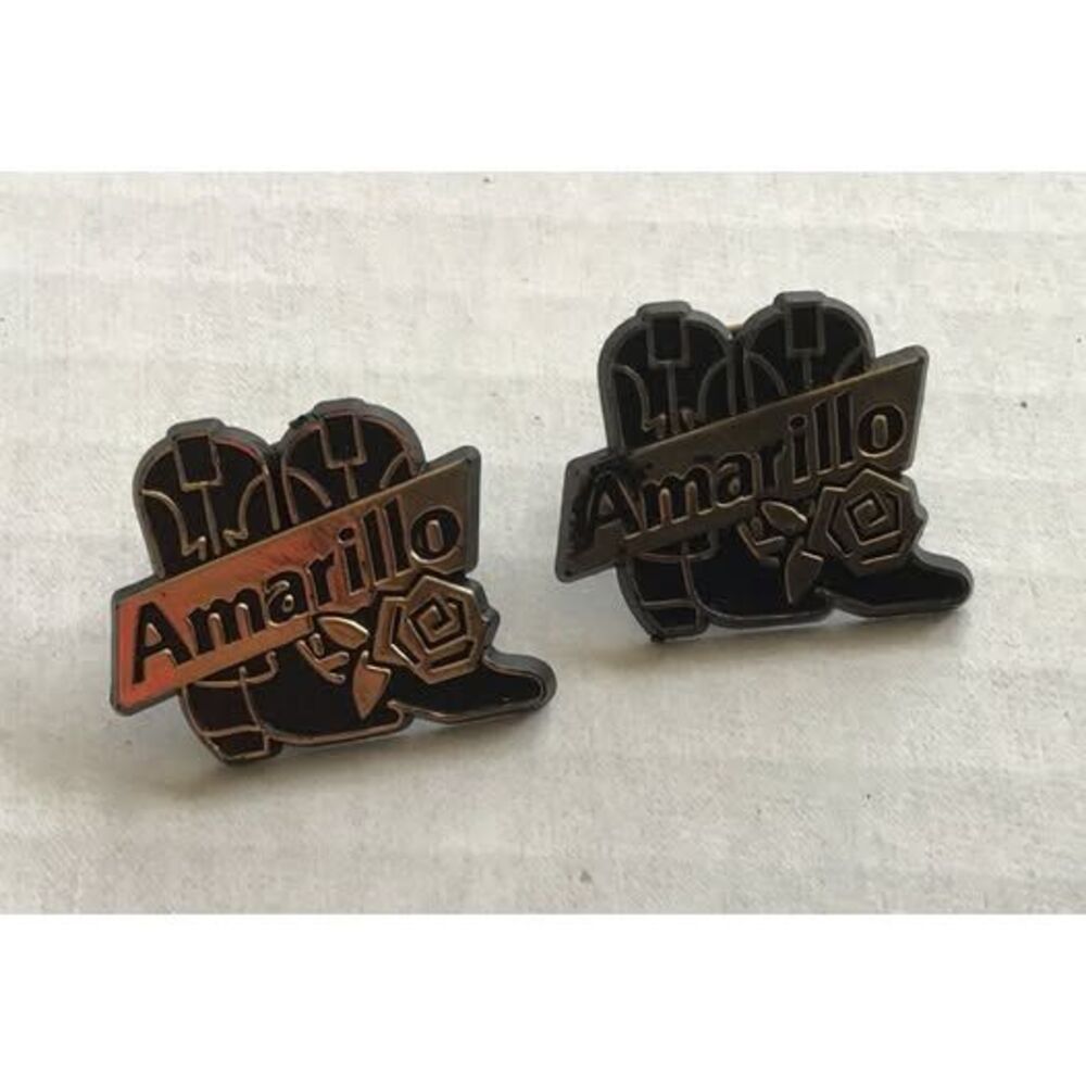 Amarillo TX Cowboy Boots Lapel Pin - Plastic Vtg TX Panhandle City USA Souvenir